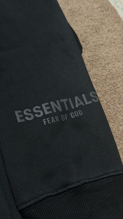 Hanorac Essentials Nou