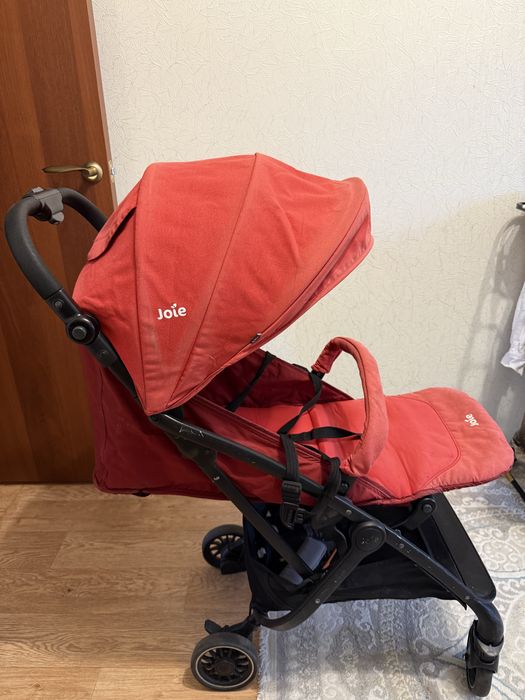 Коляска прогулочная