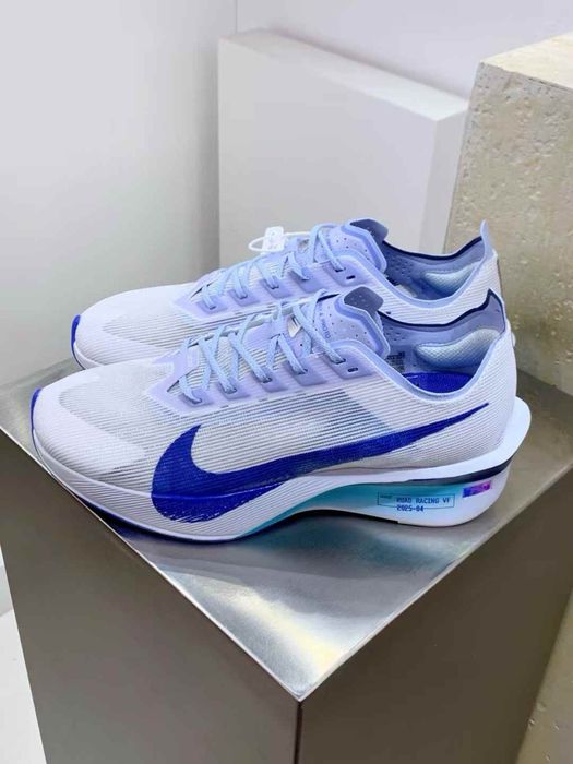 Мъжки маратонки Nike Zoom VaporFly 4 "Ghost/Blue Void/Persian Violet