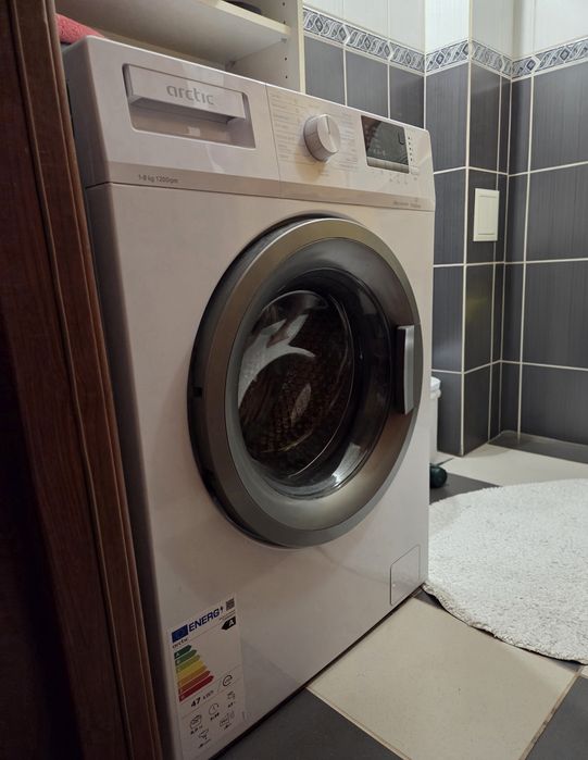 Mașină de spălat Arctic APL81221XLW3, Clasa A, 8 kg, ca nouă