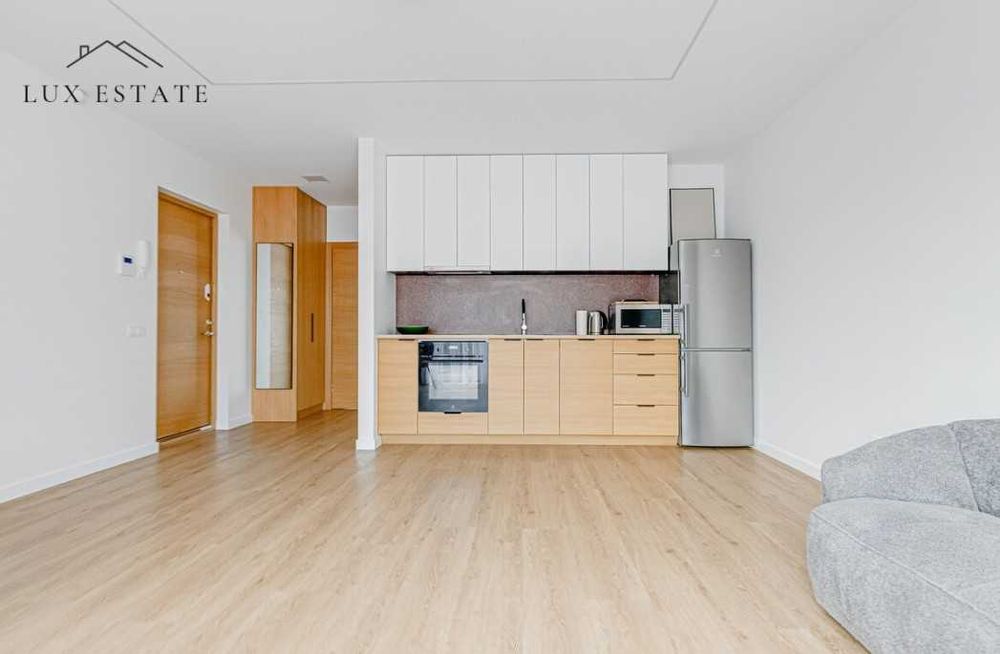 Продава се Двустаен апартамент в София, Изгрев - 70 кв.м за 3408 €/кв.м - Снимка #3