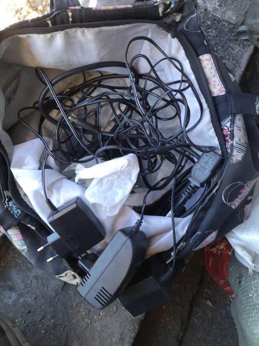 Шнуры блоки питания штекеры