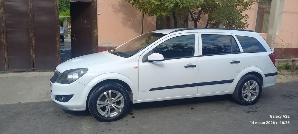 Opel Астра h 2006