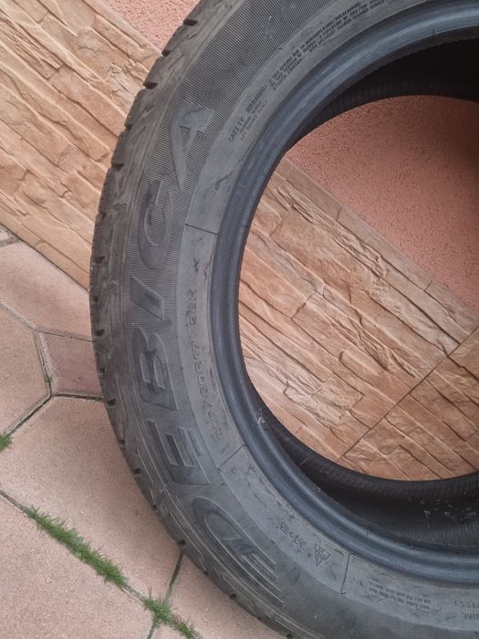 Anvelope iarnă 215x60 R17