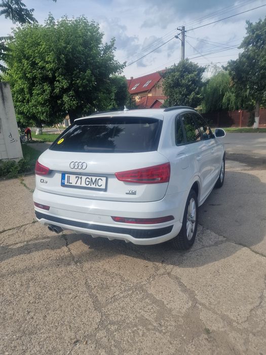 Audi Q3 SLine 2.0tdi 184CP automat