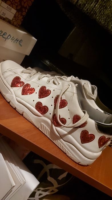 Обувь женская Кроссовки