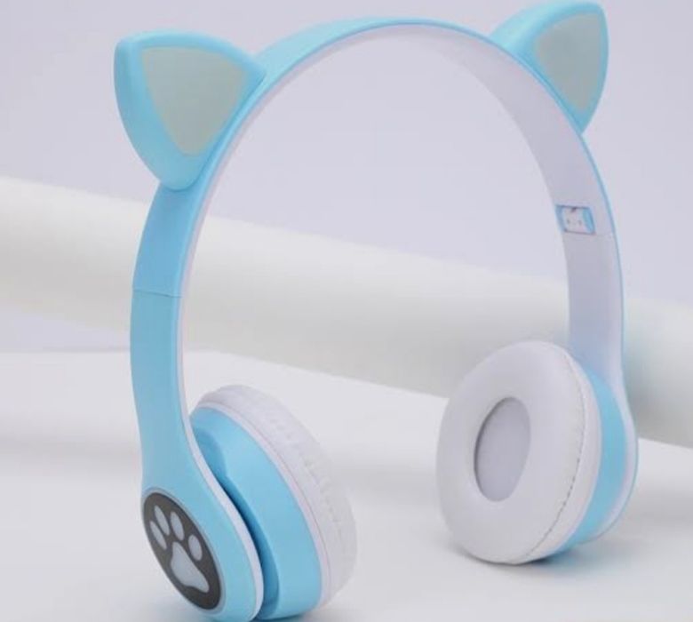Безпровадной наушник с кощячими ушами