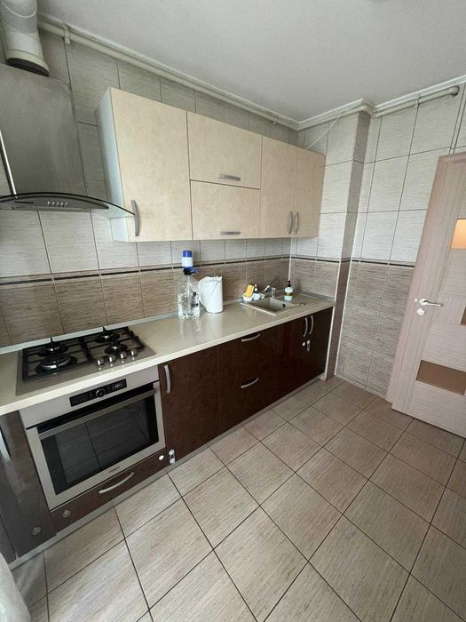 Apartament 3 camere de vânzare