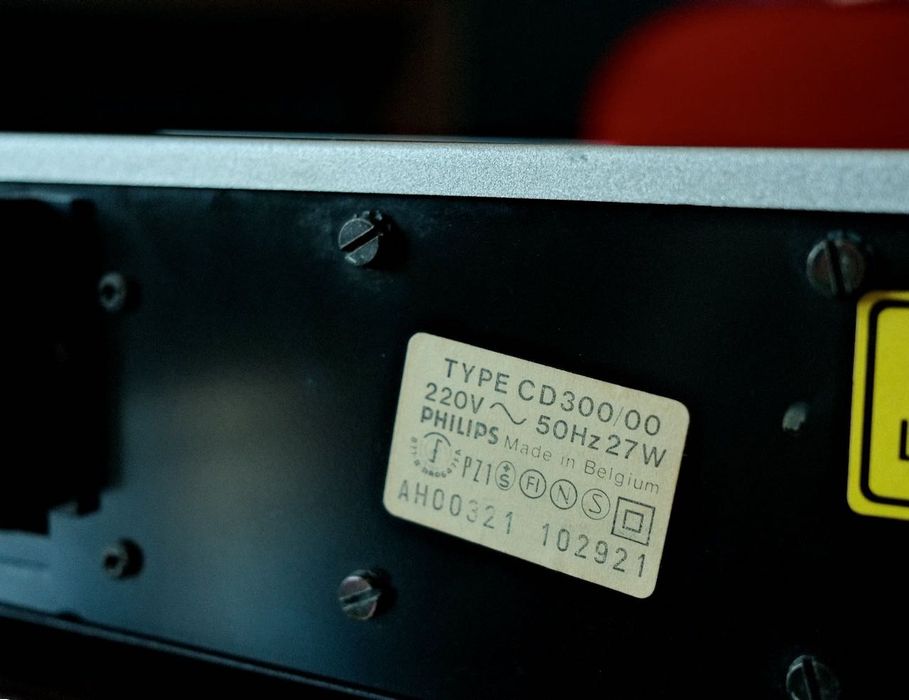 Philips CD300 – легендарен CD плеър с TDA1540D DAC, колекционерски