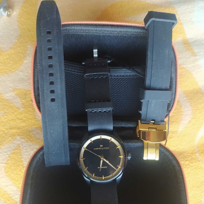 Швейцарски унисекс часовник