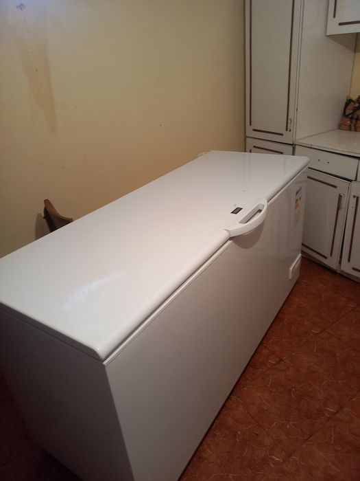 Lada frigorifica folosita câteva luni