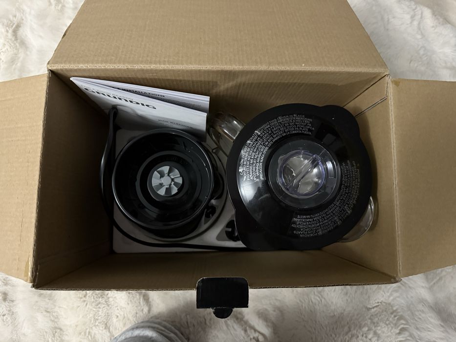 Blender Grundig nou nouț