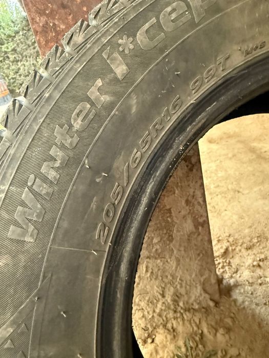 шина автомобильная 16