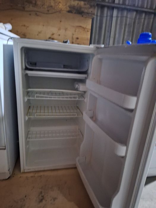 Срочно продается мини холодильник