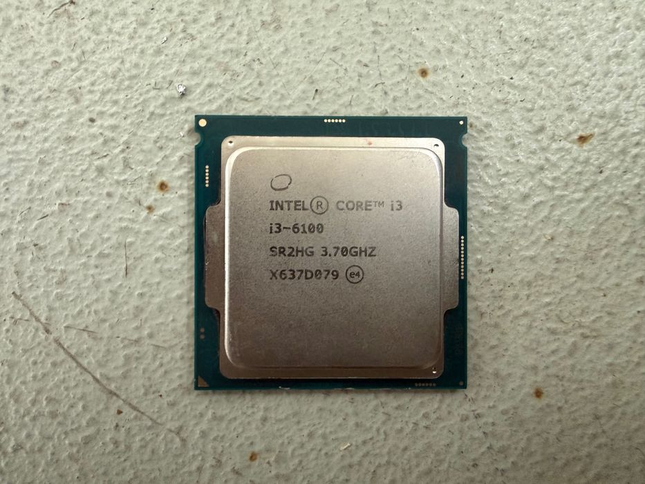 Lot 6 Procesoare Intel Core i3 / Pentium / Celeron – Socket 1151 – 120 Lei
