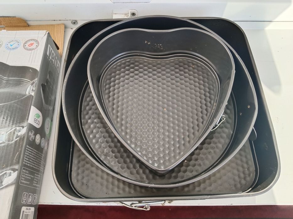 Продам формочки !!