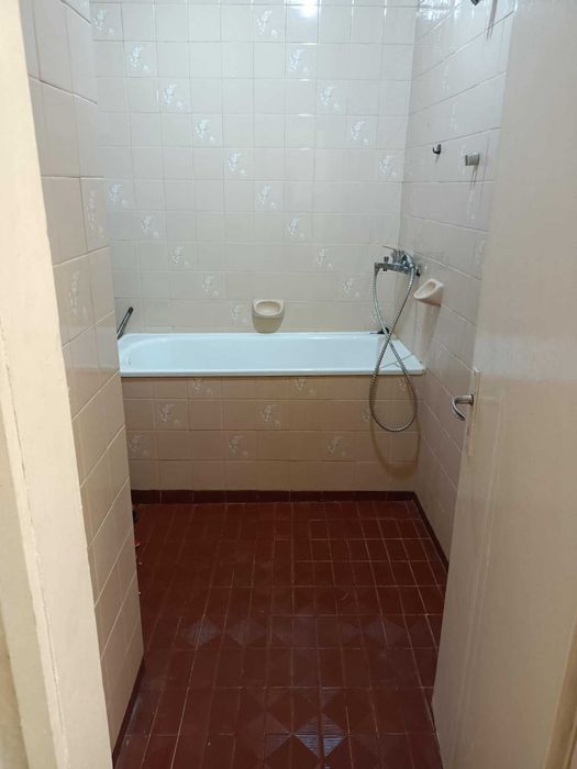 Дава се под наем Едностаен апартамент в Шумен, 2-ри корпус - 54 кв.м за 357 € - Снимка #15