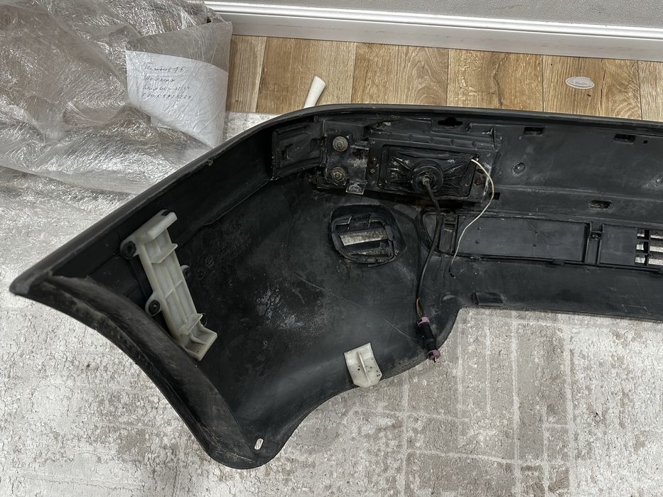 Бампер на ауди 80 с (пфт) противотуманками