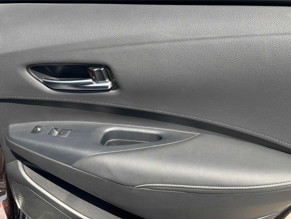 TOYOTA COROLLA - HYBRID - ESCLUSIVE