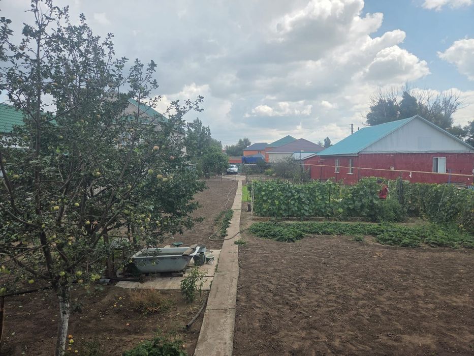 Продам дачный участок с домиком