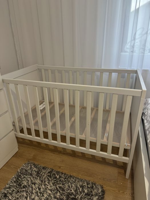 Patut bebe ikea Sundvik  + saltea cocos