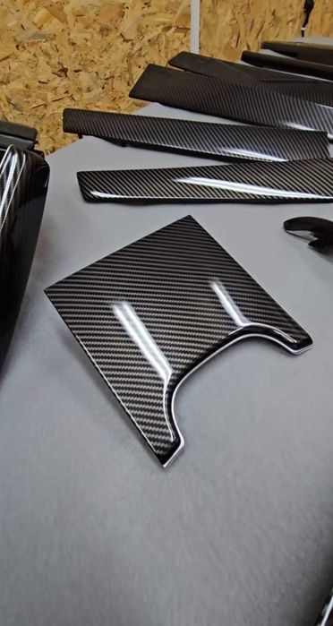 Audi s8 карбонов интериор лайсни