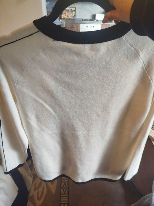 Блузи в бяло и сиво