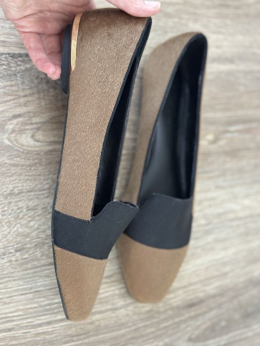 Лоферы charles and keith