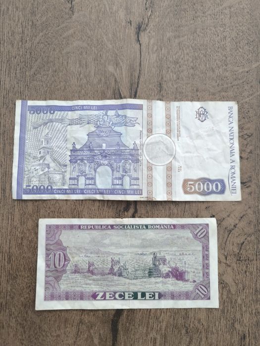 Vând bancnote vechi