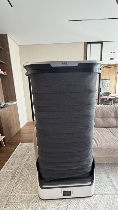Гладильный паровой шкаф Tefal