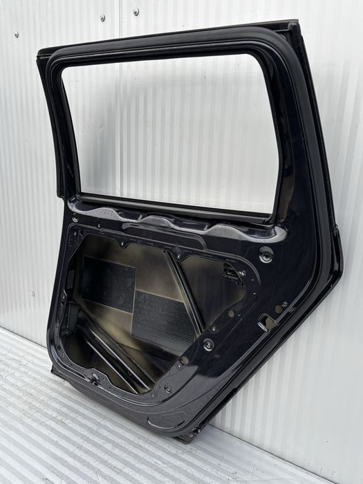 Usa dr spate combi/breack vw Passat B7 •cod de culoare  LC9X • 2011-2015•