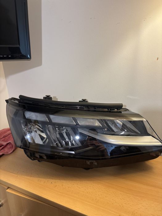 Фар VW T7 Transporter