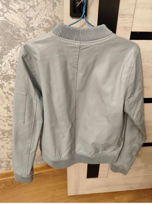 Женская кожанка. Размер 44-46