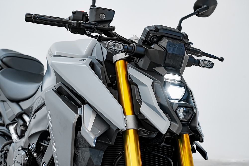 Suzuki GSXS 1000 2022
