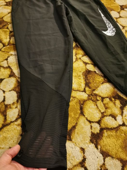 Pantaloni Slim Nike M adidas hoka asics  saucony salomon