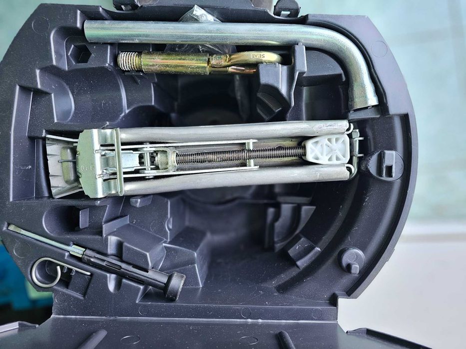 Фолксваген Поло Сеат крик аварийно оборудване