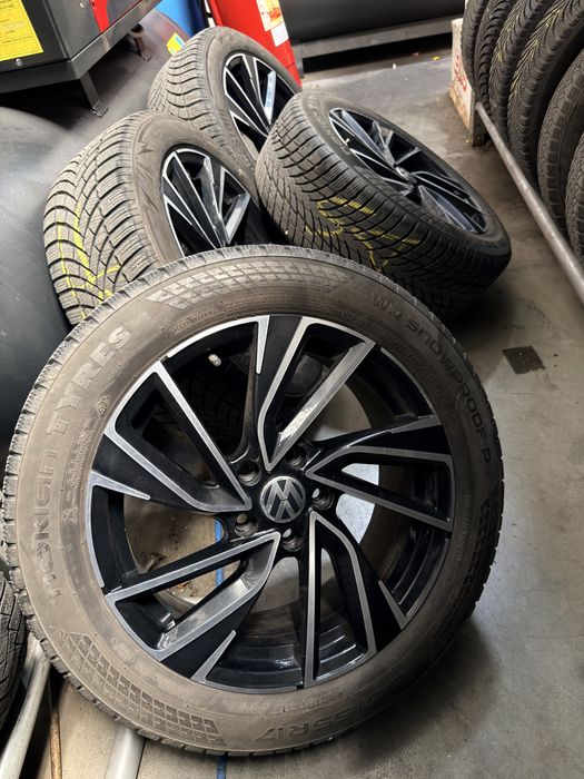 Jante passat b8 r17 cu anvelope iarna