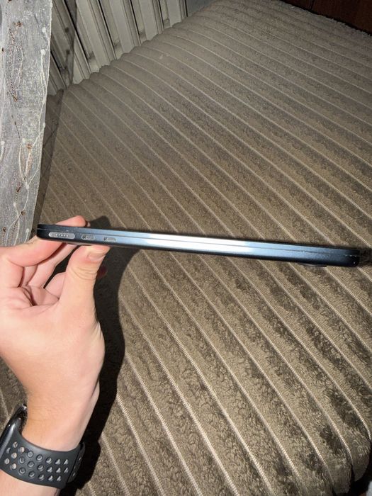 Mac book m3 8/256