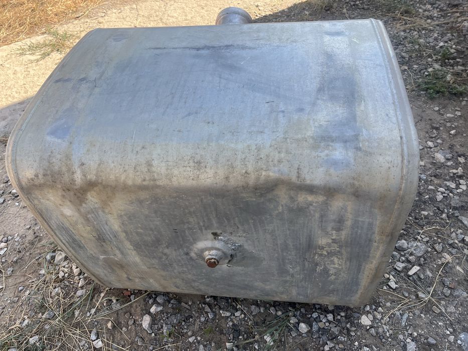 Топливный бак продам