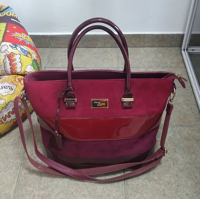 Два модела дамски чанти David Jones по 25 лева