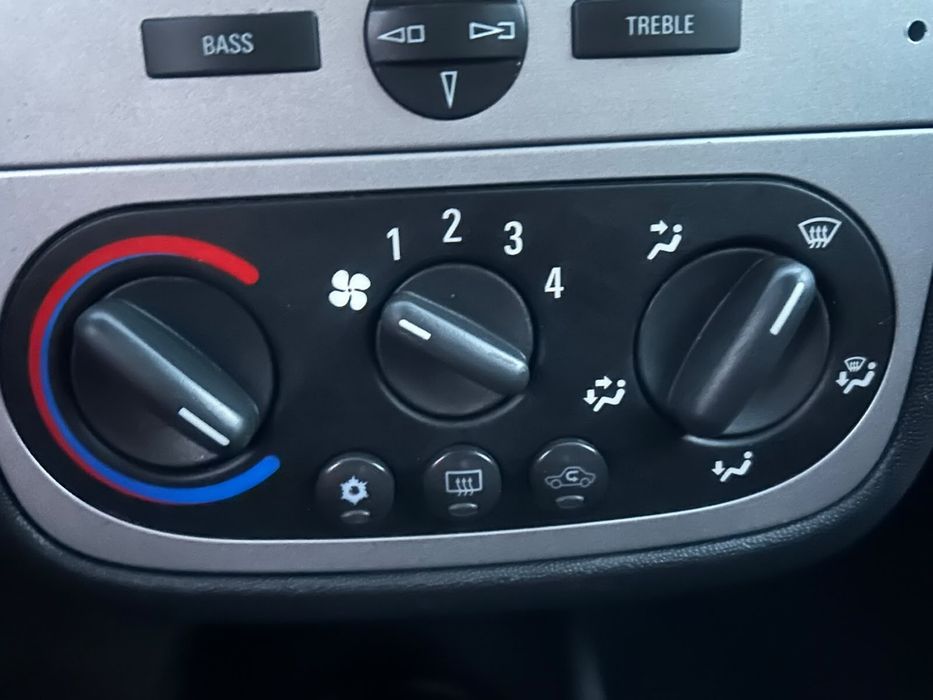 Opel Combo 1.6 Benzina an 2009