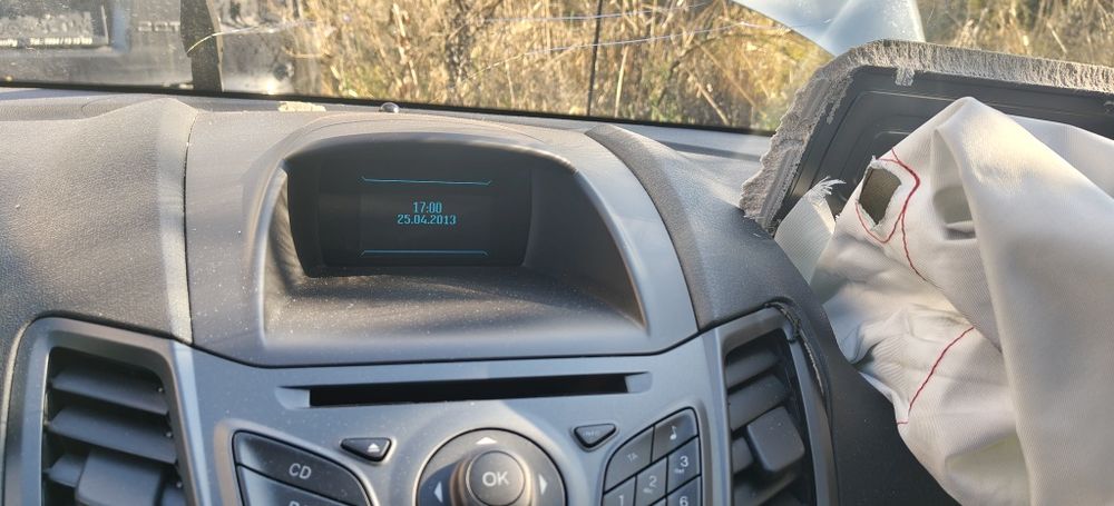 Ford fiesta 1.2 44kw 60кс FACELIFT 44000км STJB за части