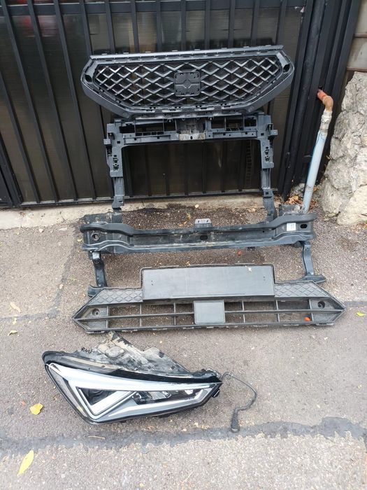 Grila trager armatura far led seat tarraco