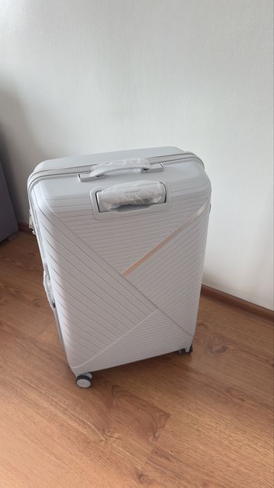 Чемодан светло-серый Турция