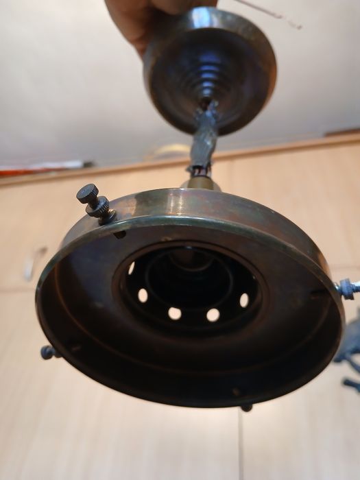 Антични полилей с фасонги