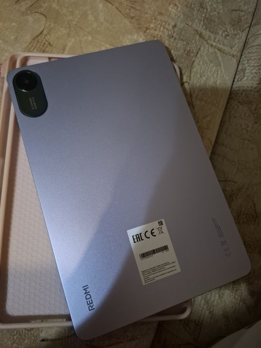 Продаётся  планшет в хорошем состоянии  Redmi PAD 2
