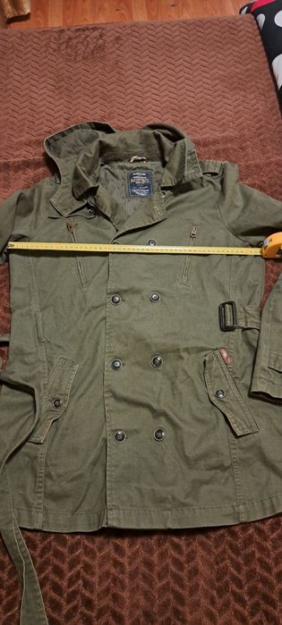 Trenci dama primăvara