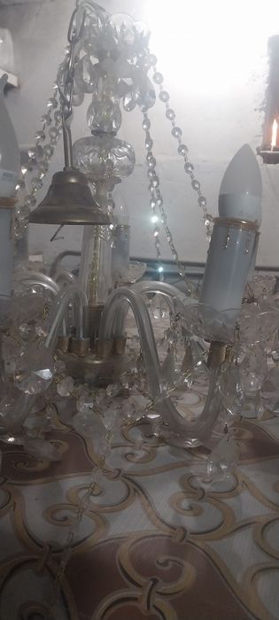 Продается люстра