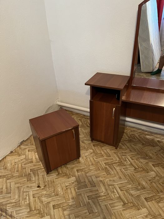 Тримо с 2 тумбочкой город Шу