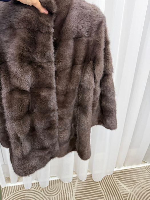 Продам норковую шубу